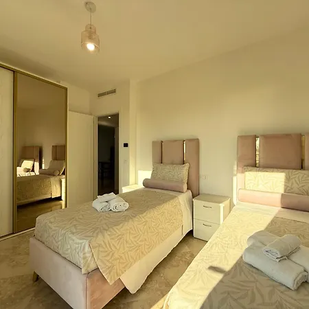 Amira Star Luxury Penthouse