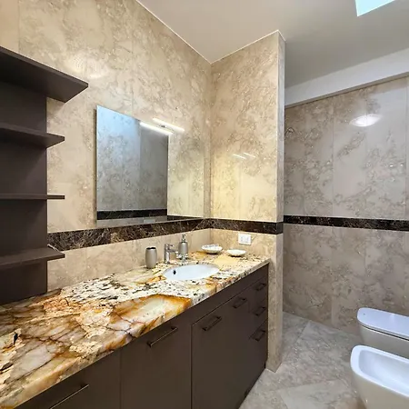 Amira Star Luxury Penthouse דירה *