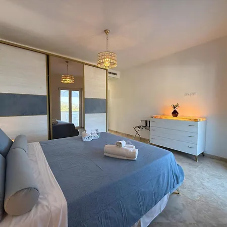 Amira Star Luxury Penthouse *