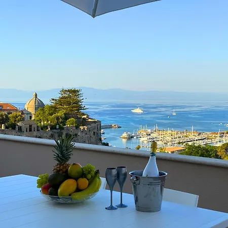 Amira Star Luxury Penthouse شقة